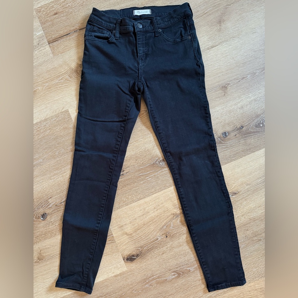 Madewell Black 8” Skinny Jean, Size 26